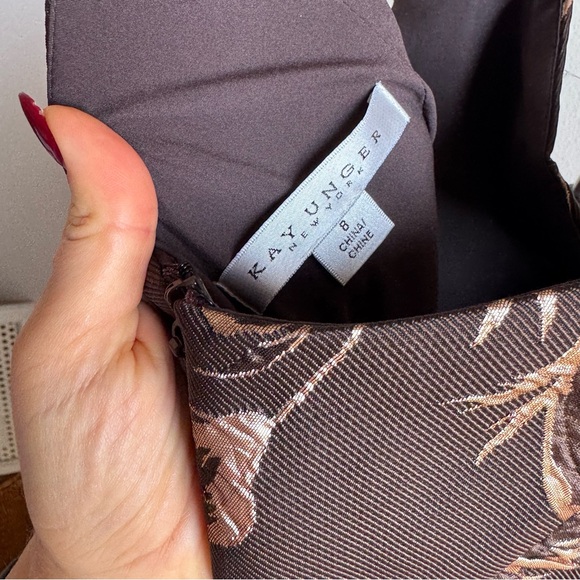 NWT Kay Unger Theodora Metallic Floral Sleeveless Gown Maxi Dress Sz 8 - Picture 10 of 12